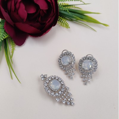 Elegant Charm Locket Set 